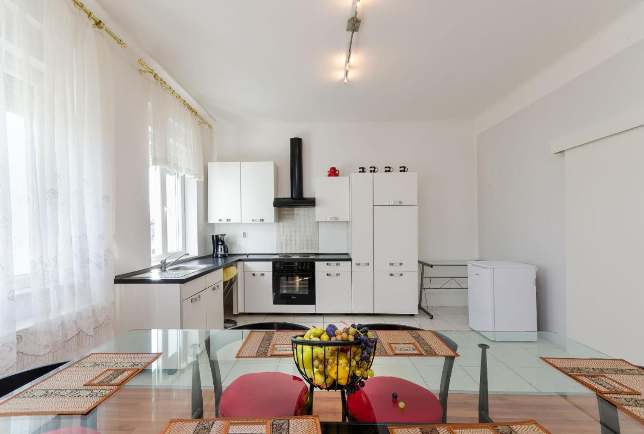 Apartments Andrijana Rijeka Chambre photo